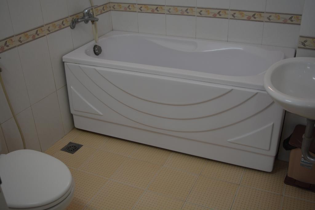 Hoang Cuong Hotel ハノイ市 エクステリア 写真