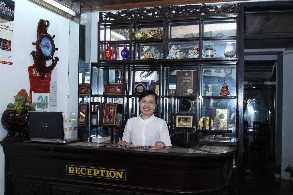 Hoang Cuong Hotel ハノイ市 エクステリア 写真